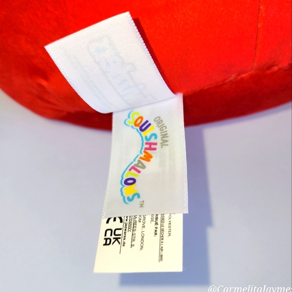 🎃 ZELIC 🦇 Twizzlers Monster Bat Hershey's X Squishmallows Halloween Candy NWT - Picture 8 of 9